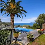 Les Terrasses De Fromentica Villa