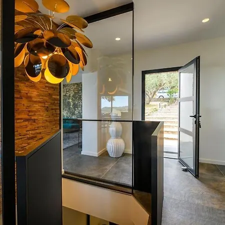 Les Terrasses De Fromentica Villa