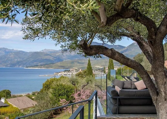 Les Terrasses De Fromentica Villa