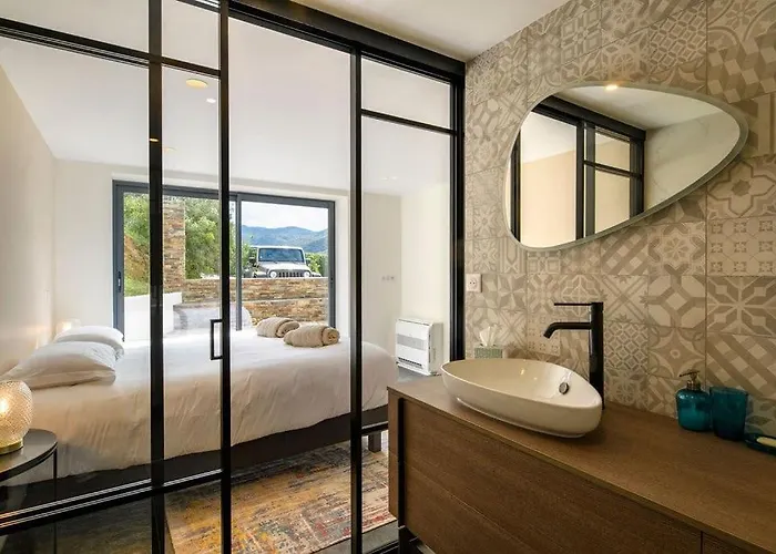 Les Terrasses De Fromentica Villa